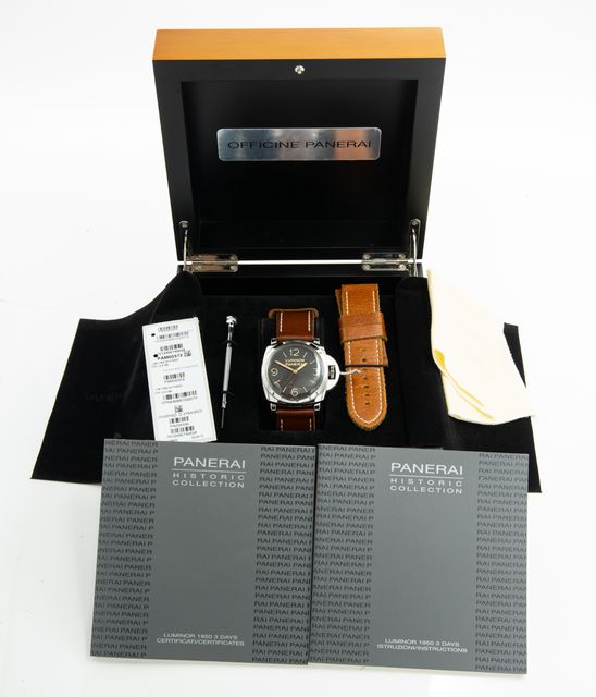 Panerai Luminor 1950 PAM00372 Image 7